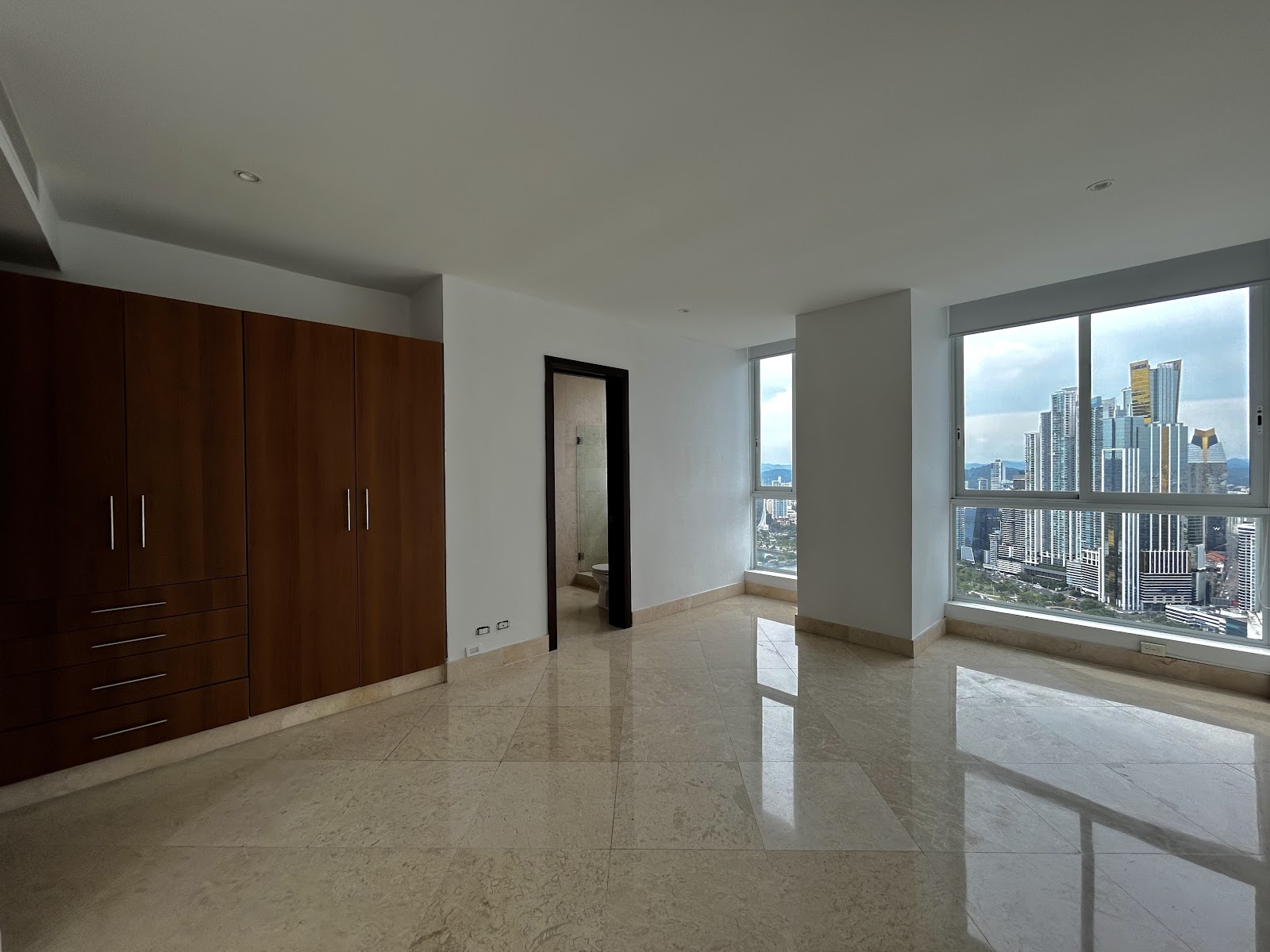 44B — The Point — foto 17 de 20
