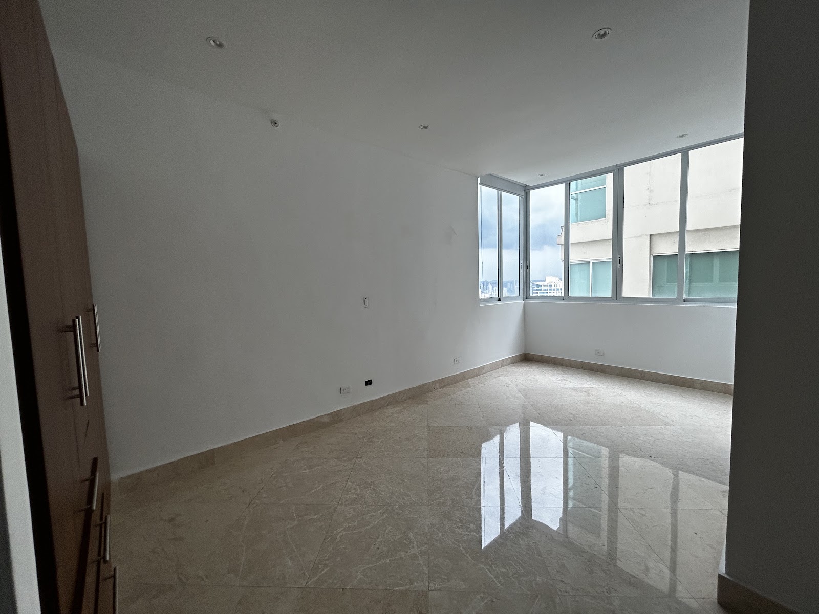 44B — The Point — foto 10 de 20