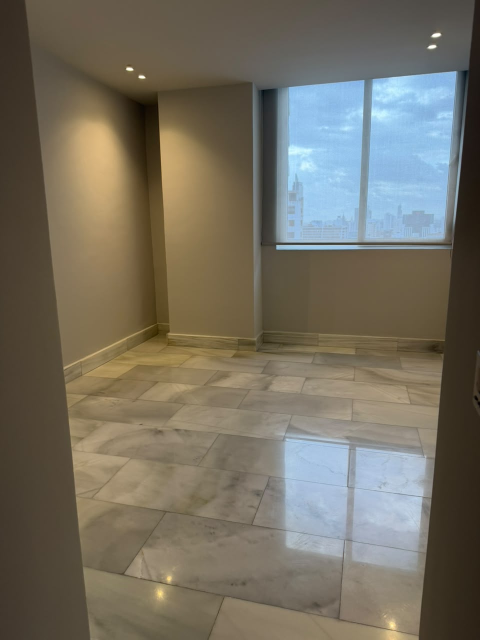 25B T100 — The Towers — foto 26 de 26